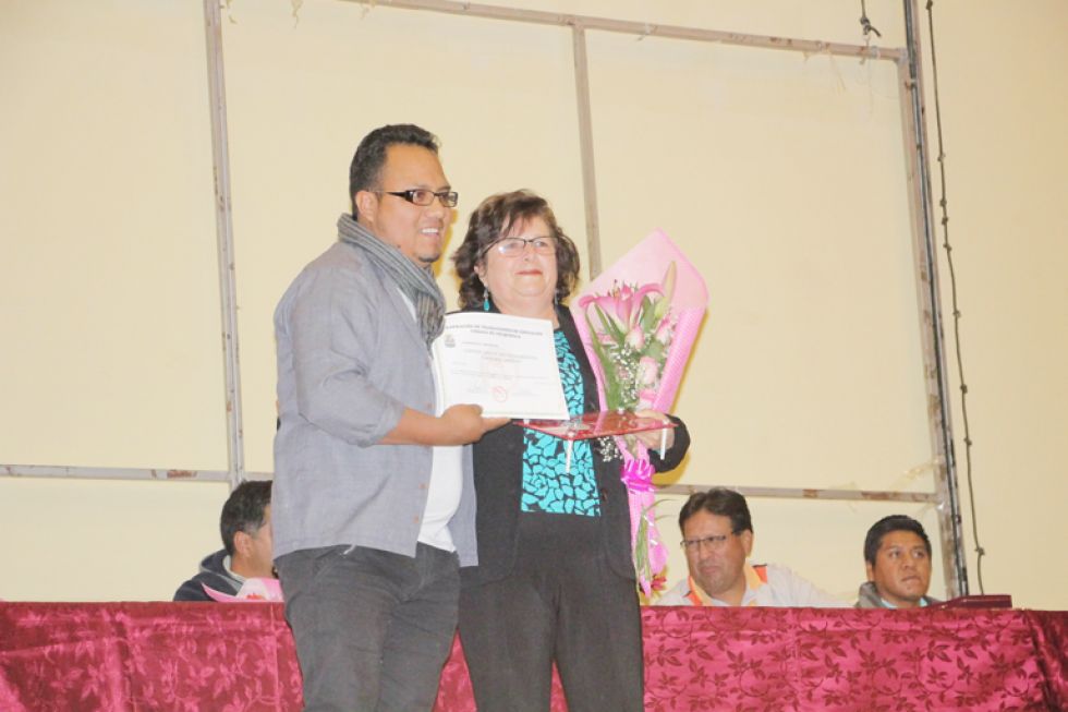CELEBRACIÓN. Maestros conmemoraron su jornada con asueto y condecoraciones.
