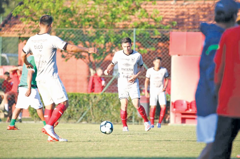 La Selección Nacional se trasladará este martes rumbo a Sao Paulo, ciudad donde debutará ante Brasil.