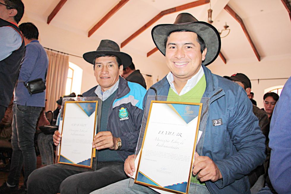 REGISTRO. El Segip entregó a las autoridades de los nueve municipios una certificación.