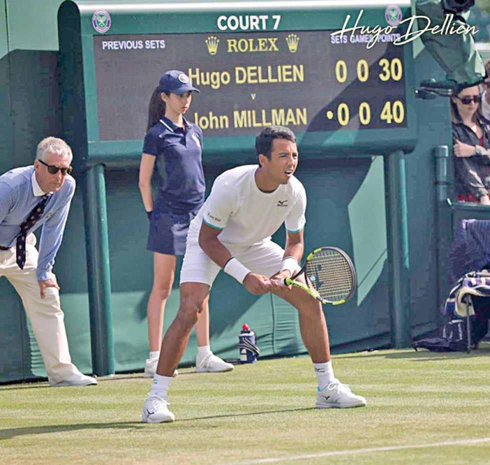 El tenista beniano durante el partido disputado ayer, en “La Catedral” de Inglaterra.