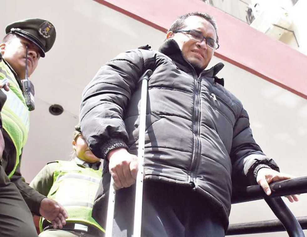 RECLAMO. El abogado Jhasmani Torrico vinculado a supuestos consorcios ilegales en Cochabamba.