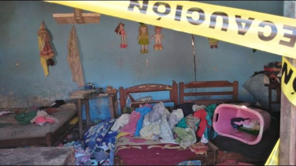 La vivienda en la que habitaban la víctima, sus tres hermanos, su madre y su padrastro.
