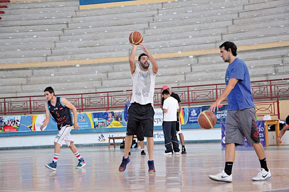 El equipo capitalino cerró sus entrenamientos ayer, en el Polideportivo de Garcilazo.