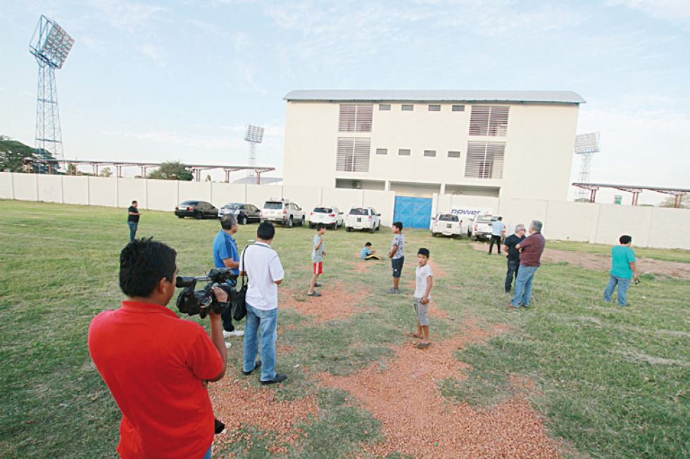 El Estadio Samuel Vaca Jiménez no abrió sus puertas para el partido entre Sport Boys y Destroyers.