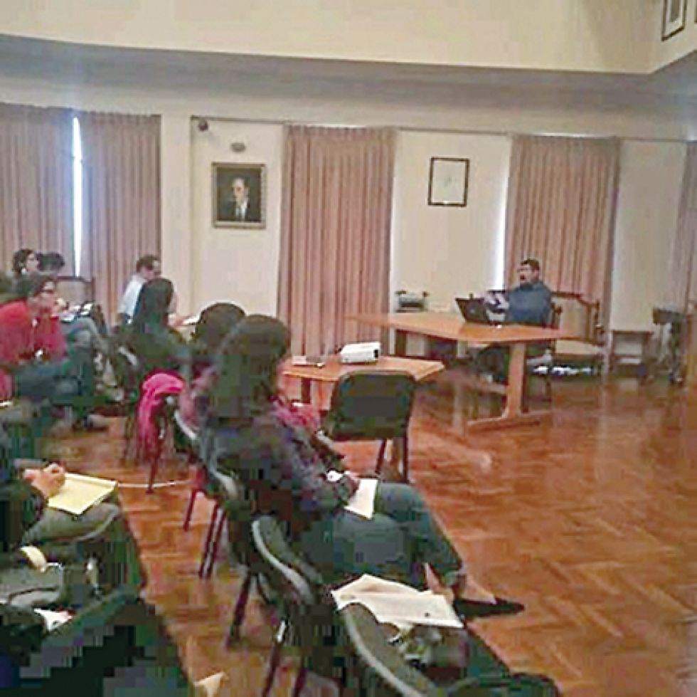MUJERES. Presentación de las obras sobre el aporte cultural femenino durante el Siglo XIX.