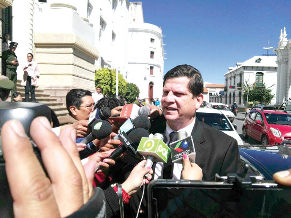 INFORME. El magistrado del Tribunal Supremo de Justicia, Carlos Alberto Egüez, en contacto con los medios de comunicación ayer, martes.