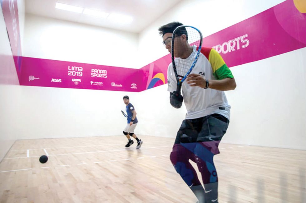 Conrrado Moscoso durante el partido de cuartos de final ante el estadounidense Charles Pratt, jugado ayer.