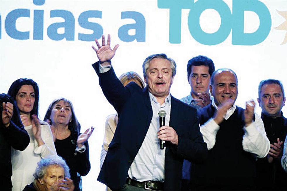 PROCESO. El peronista Alberto Fernández se refiere a su victoria en elecciones primarias en el búnker del Frente de Todos.
