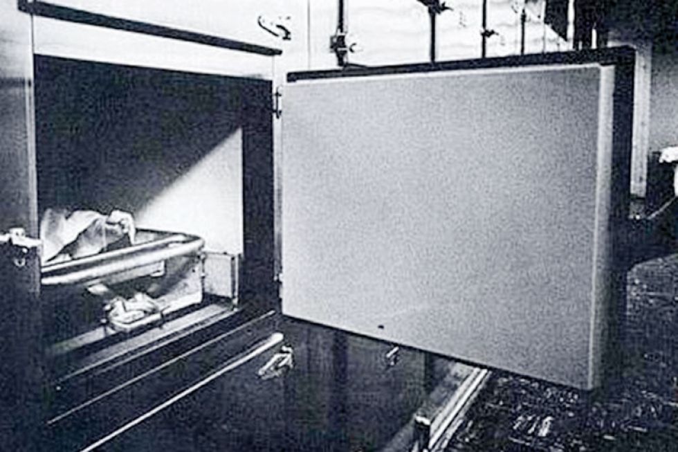 ACTRIZ. Una de las imágenes de la famosa actriz Marylin Monroe en la morgue de Los Ángeles, luego de que fuera hallada muerta.