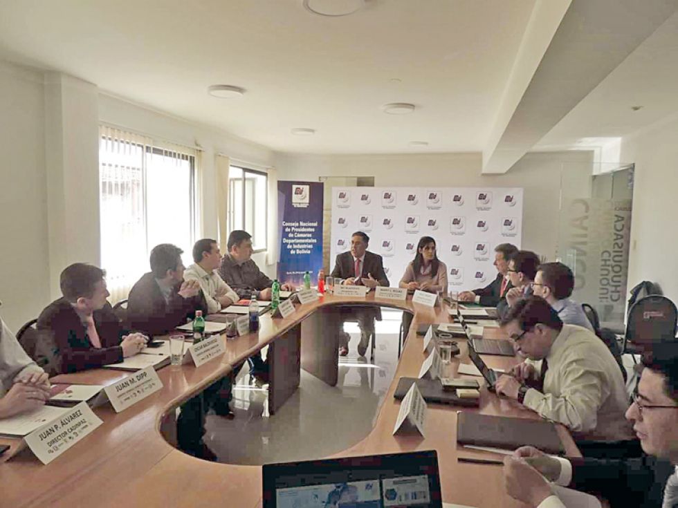 REUNIÓN. La inauguración del Consejo Nacional de Presidentes de Cámaras de Industrias del país en la Cainco Chuquisaca.