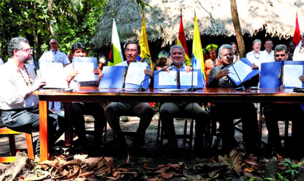 LETICIA. La firma del pacto que tuvo como gran ausente al presidente brasileño Jair Bolsonaro.