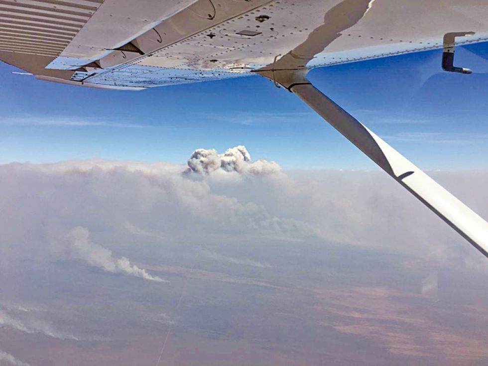 SANTA CRUZ. Una imagen aérea de los incendios en la Chiquitanía, donde el fuego consume hectáreas de bosque.