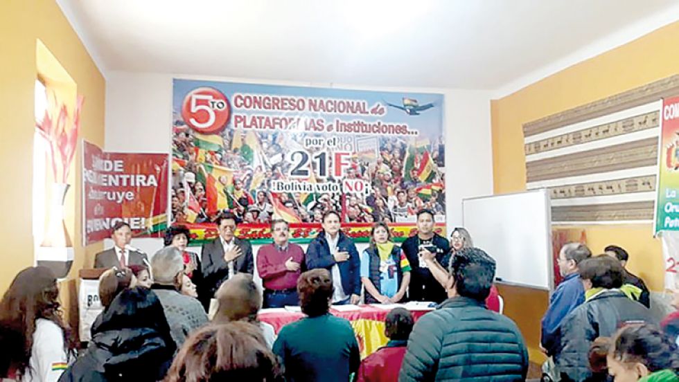 RECHAZO. El último congreso de las plataformas de oposición al Gobierno se realizó en La Paz.