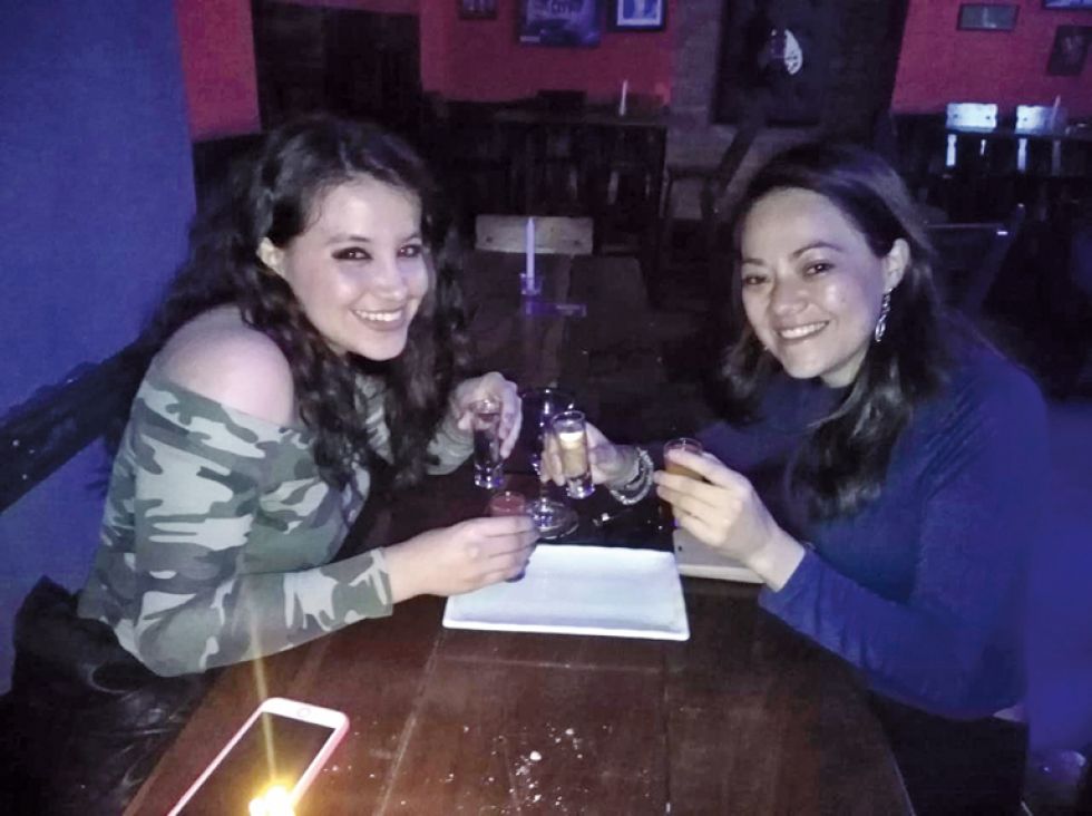 Gabriela Abascal y Maira Delgadillo.