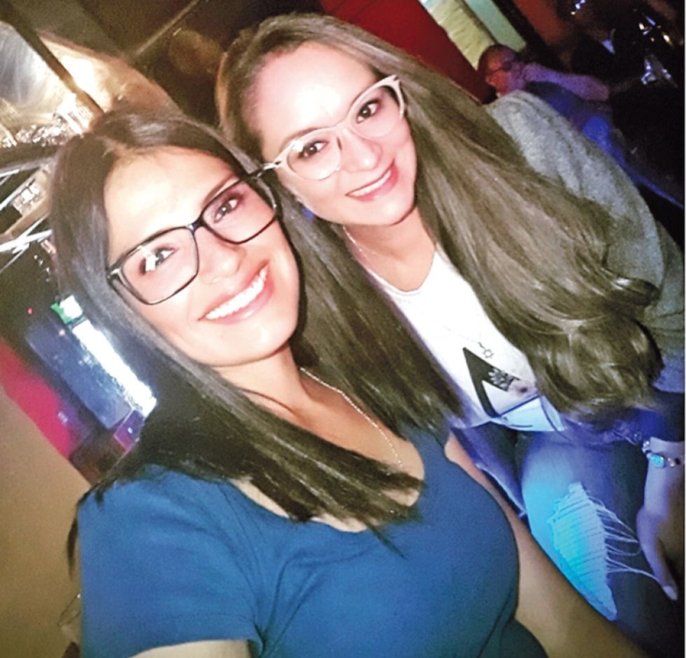 Alejandra Sanabria y Ariana Plaza.