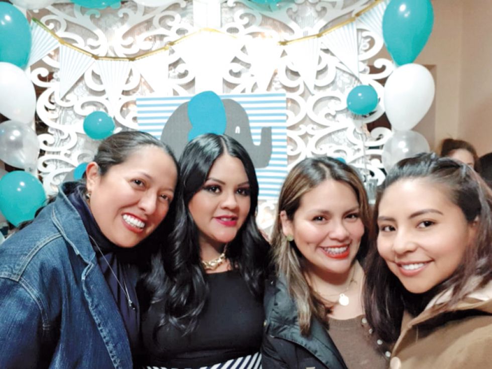 Claudia Bedregal, Karen; Sair Andrade y Jacqueline Gutiérrez.