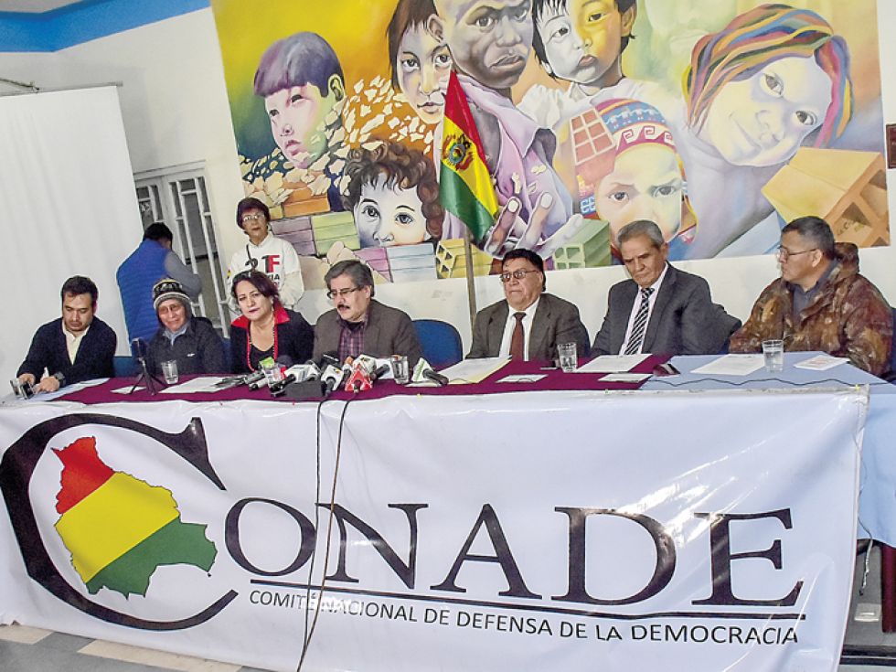 LLAMADO. La convocatoria del Conade al cabildo programado para esta tarde en la sede de gobierno.