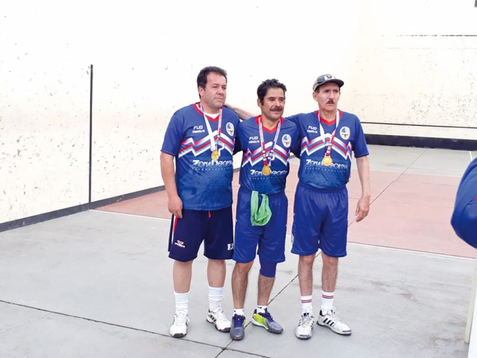 Equipo de raquetbol, medalla de oro.