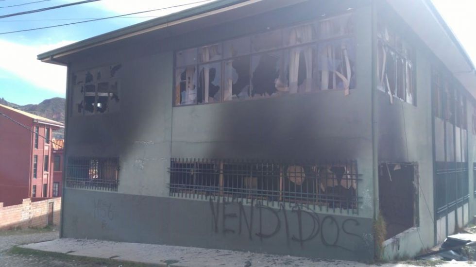Una imagen del módulo policial  quemado este lunes.