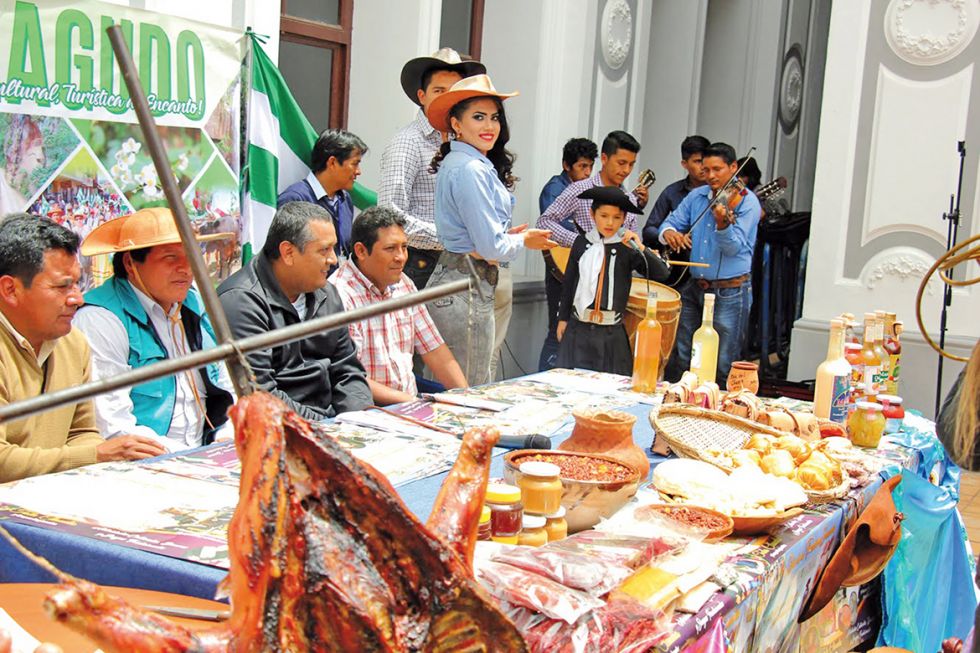 FIESTA. Las demostraciones culturales son variadas durante el Día de la Tradición Sauceña.