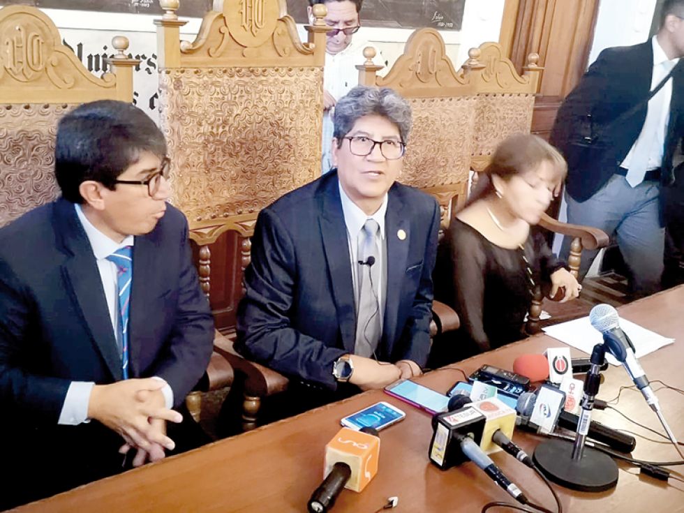 INGRESO. Autoridades de la casa de estudios anunciaron ayer la reducción en los costos de los cursos preuniversitarios.