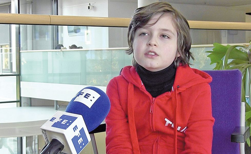 PRODIGIO. El pequeño Laurent Simons, estudiante belga de 9 años, quien está a punto de concluir sus estudios universitarios.