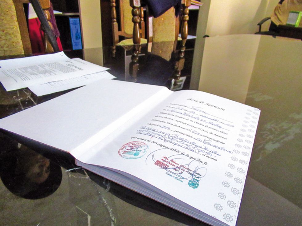 PROCESO. La oficina de la Comisión Jurídica recibe los documentos de postulantes desde ayer.