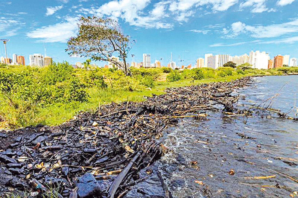 CONTAMINACIÓN. El lago Maracaibo, en Venezuela, se ve amenazado por la explotación petrolífera, presente desde hace más de 100 años.