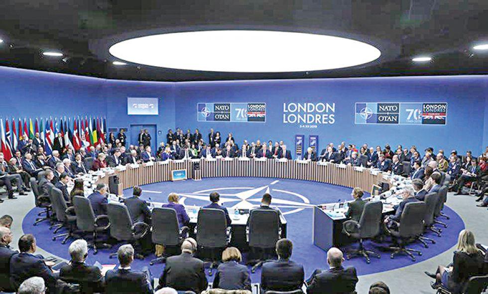 CUMBRE. Vista general de los líderes asistentes a la cumbre de la OTAN durante la celebración de los 70 años de esa organización militar.