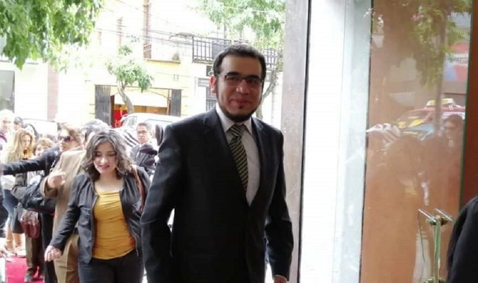 El ingeniero conocido por denunciar fraude electoral está en la lista de postulantes al TSE.
