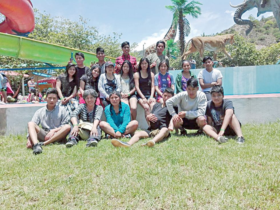 El Colegio Jorge Revilla celebra graduación 