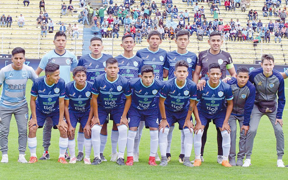El “Equipo del Pueblo” se presentó en La Paz con un equipo juvenil que solamente jugó el primer tiempo.