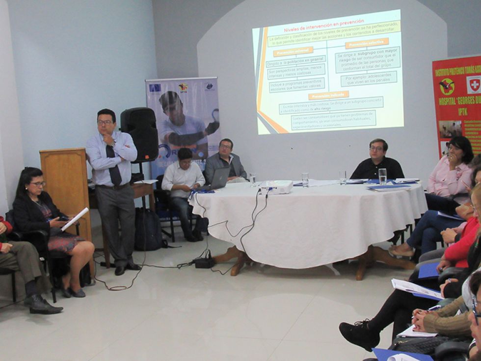DROGAS. El salón del Hospital George Duez fue escenario de un taller de sensibilización.