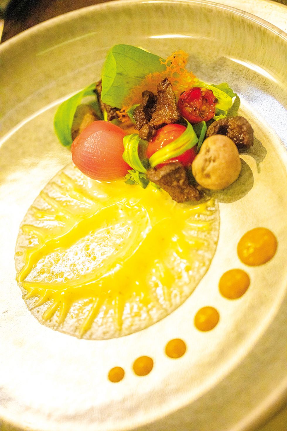 Primer tiempo, ensalada de anticucho.