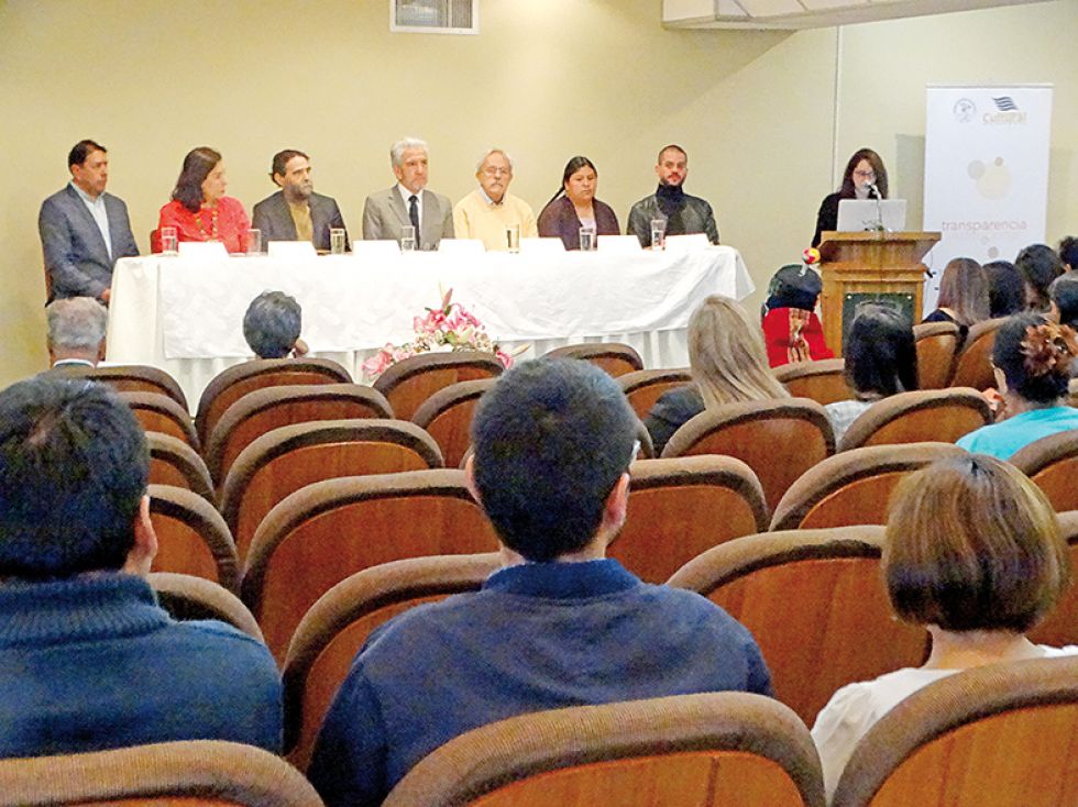 AUDIENCIA. Autoridades de los seis repositorios dependientes de la Fundacion Cultural del BCB.