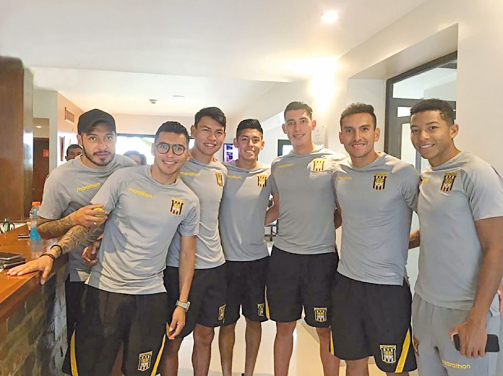 El equipo atigrado se encuentra en Argentina desde el domingo, mentalizado en el cotejo de mañana.