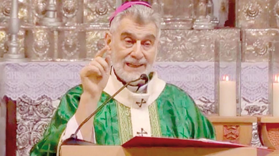 HOMILÍA. El Monseñor Sergio Gualberti, durante la misa que celebró ayer en Santa Cruz.