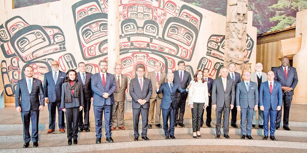 BLOQUE. Los ministros de Asuntos Exteriores, durante la apertura de la reunión ministerial del Grupo de Lima en Ottawa (Canadá).