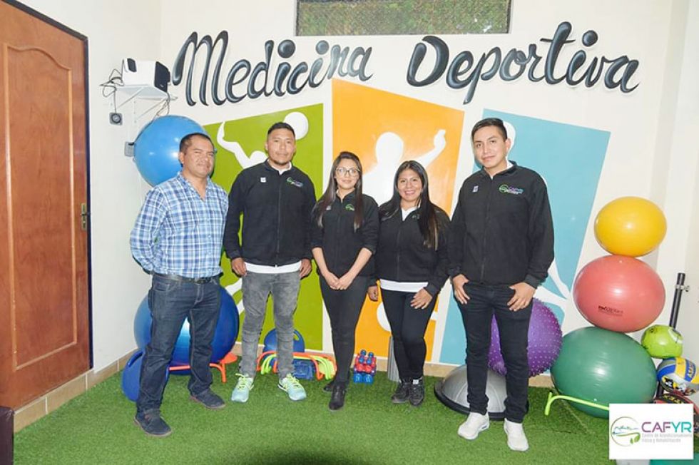 El personal de Cafyr y el trabajo que realiza con deportistas, niños y adultos mayores.