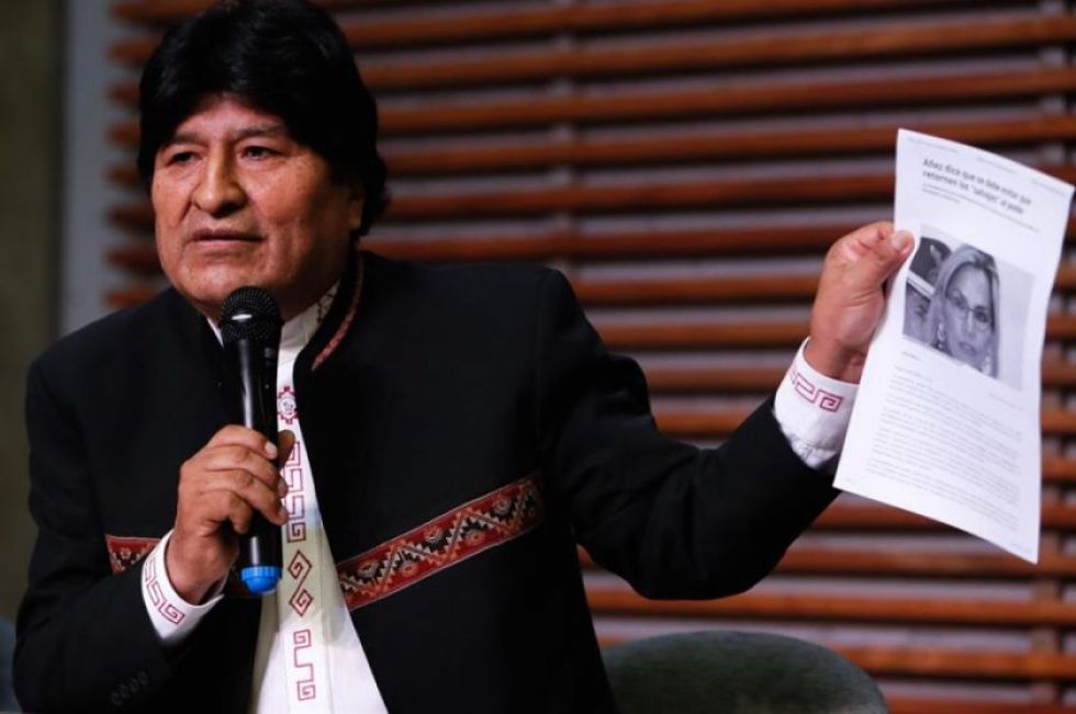 El expresidente Evo Morales en una conferencia de prensa en Argentina.