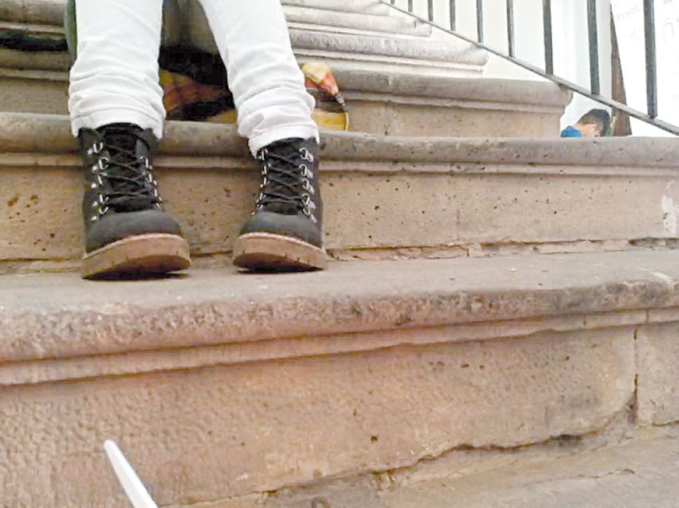 Una niña de 5 años fue  violada por otro de 12