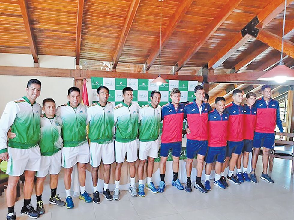 Los equipos de Bolivia y República Dominicana que desde hoy entrarán en escena en Santa Cruz.