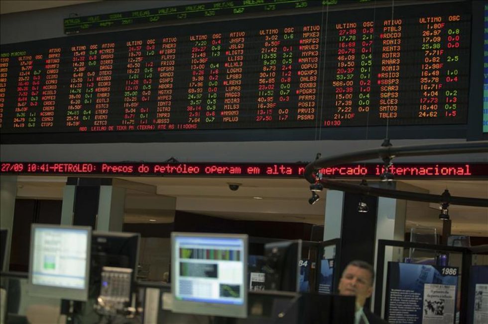La bolsa de Sao Paulo decidió suspender negocios luego de que este lunes perdiera más del 10% en solo 30 minutos.