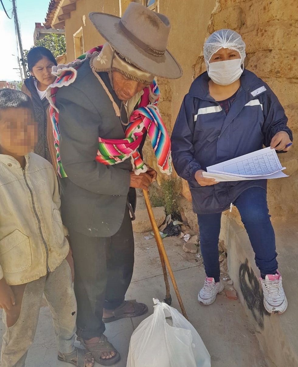 La entrega de víveres realizadas este sábado 4 de abril.