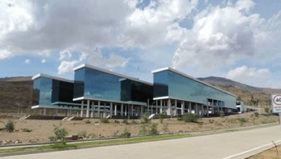 La infraestructura donde debía funcionar el Parlamento de la Unasur, en Cochabamba.
