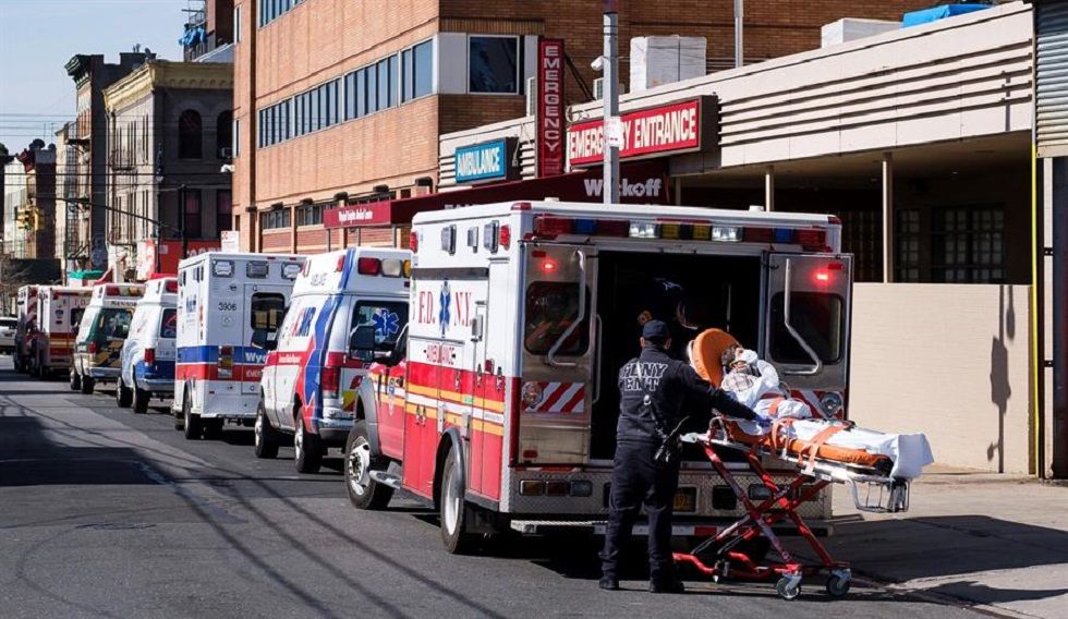Miles de personas se encuentra hospitalizadas en Nueva York.