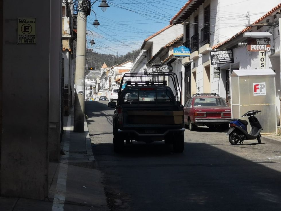 La cuadra del Hospital Santa Bárbara sobre la calle Ayacucho fue cerrada este viernes.