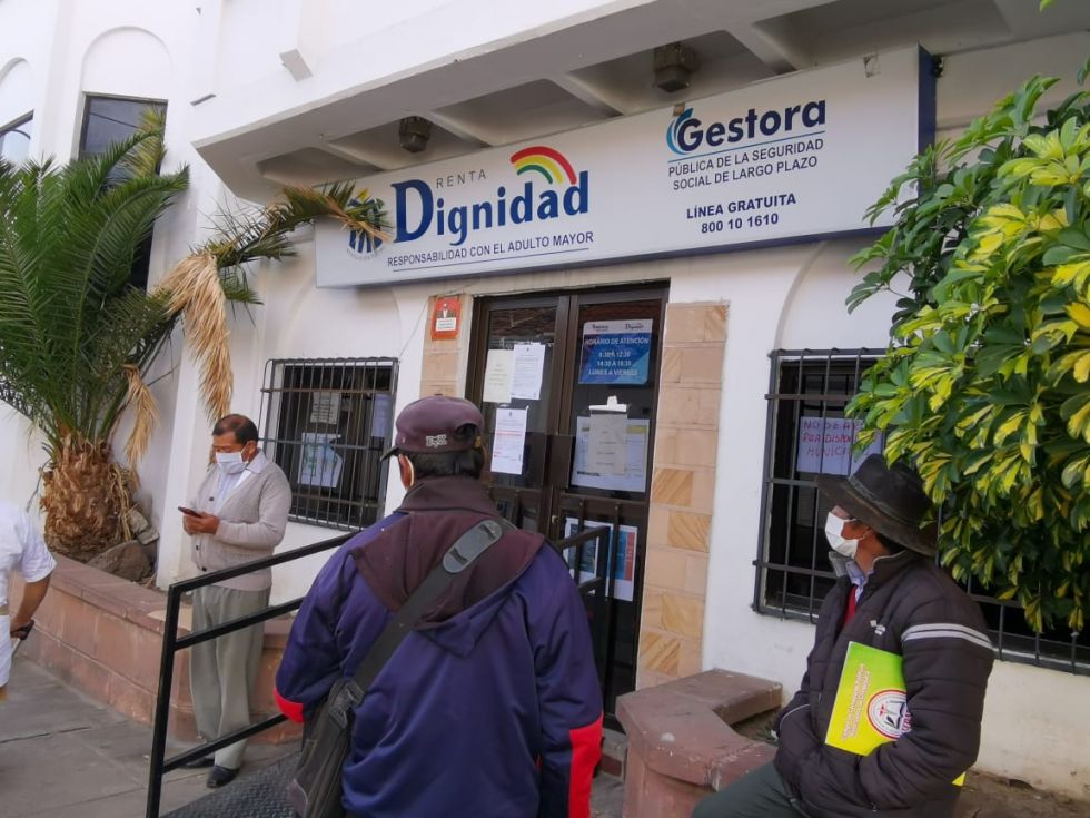 La oficina de la Gestora Pública permaneció cerrada la mañana de este martes. 