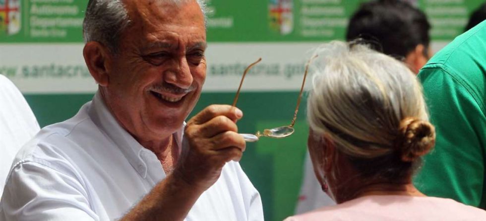 El secretario de Salud y Políticas Sociales de la Gobernación de Santa Cruz, Óscar Urenda, durante un acto en Santa Cruz.
