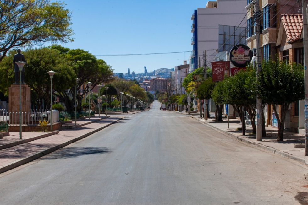 Una imagen de la avenida de las Américas, ayer, en el segundo día del encapasulamiento.